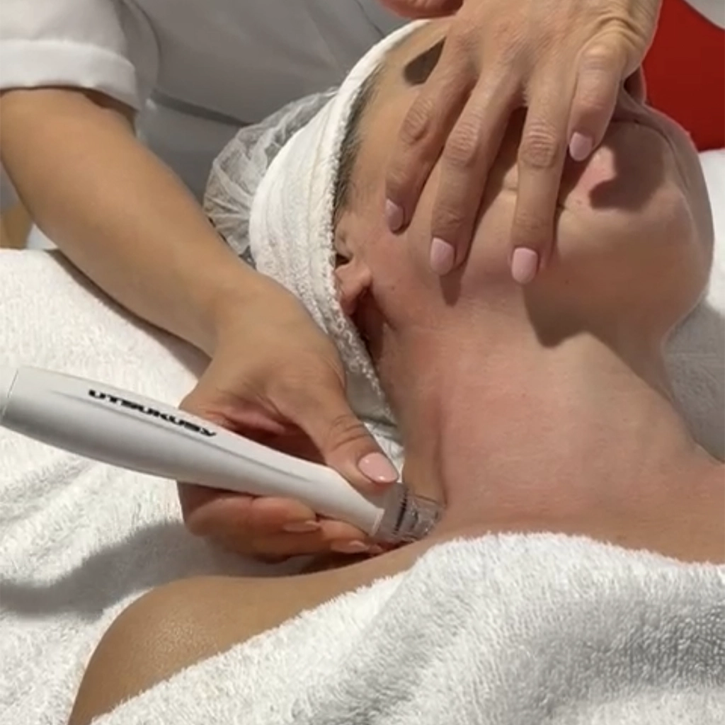 Tratamiento de cuello con Hydra Vacuum Pro